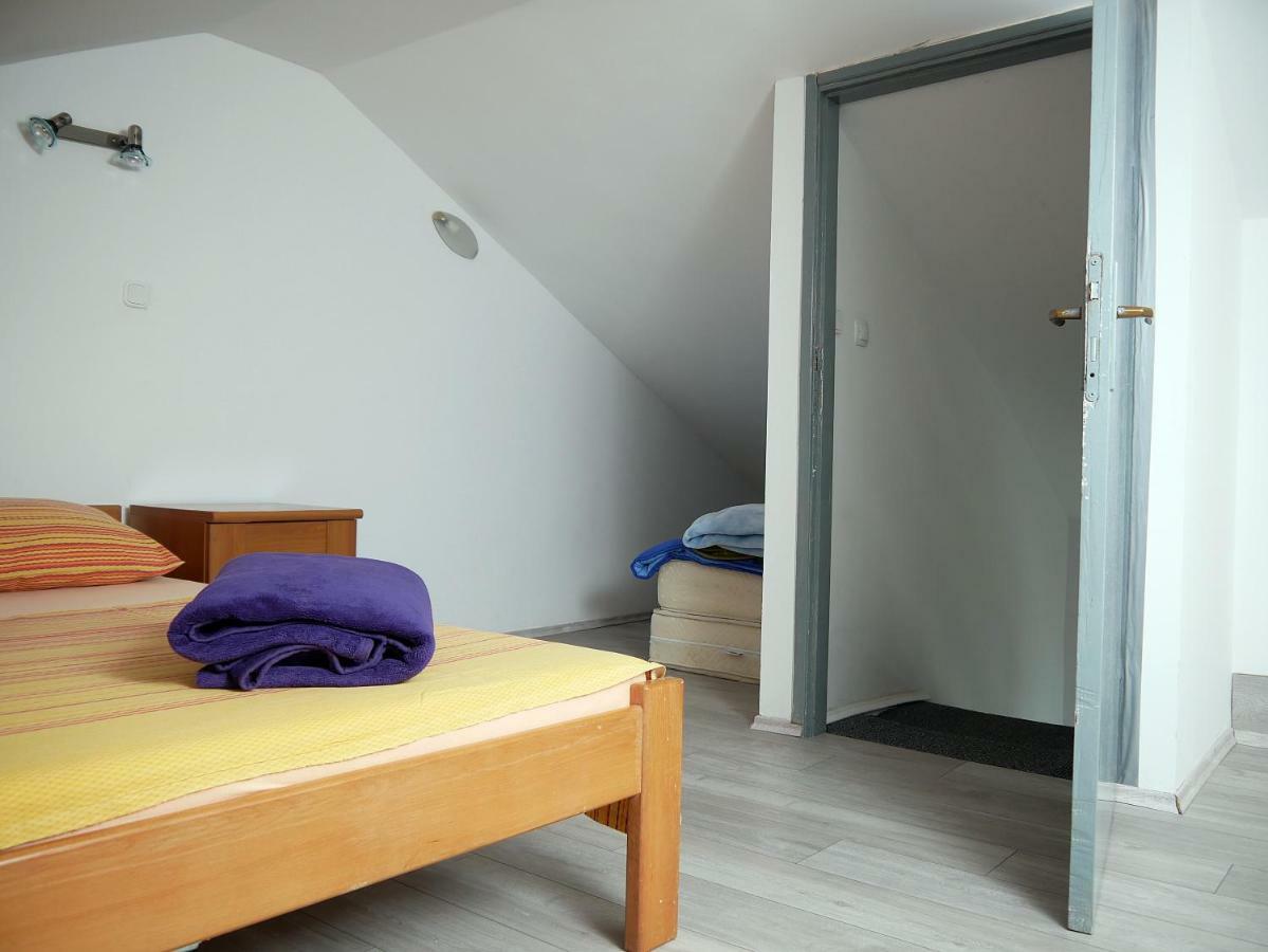 Apartment Gaga And Nia Krk Town Eksteriør billede