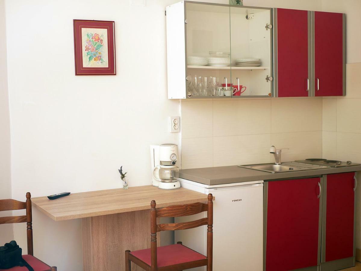 Apartment Gaga And Nia Krk Town Eksteriør billede